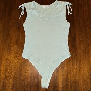 Wasabi + Mint Bodysuit Deep V Neck Sleeveless Top Mint Green Ties Size Medium